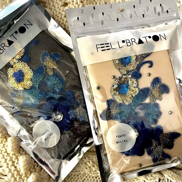 𝅺BLUE AND GOLD FLORAL EMBROIDERED PANTYHOSE WITH SEQUINS AND RHINESTONES - Picture 7 of 7